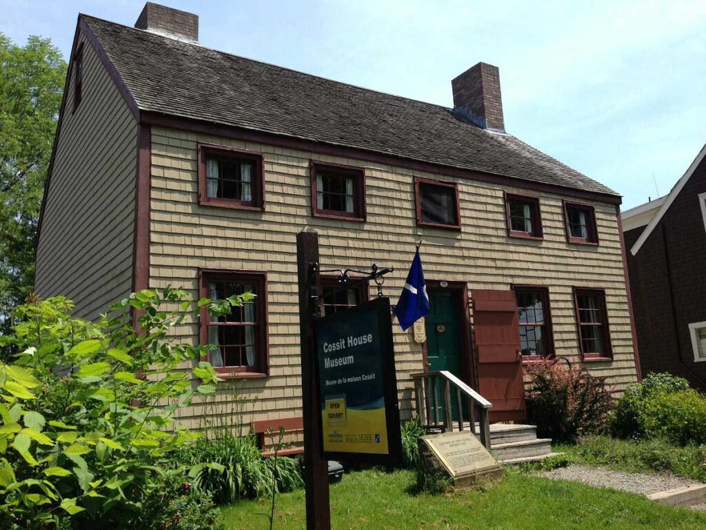 City & Coastal Tour – 1.5 Hours 6 Cossit House